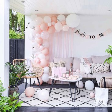 Future Mrs Party Supplies